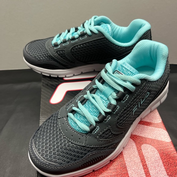 Fila women’s running shoes - Brand new in box - Size 6.5 - Picture 5 of 8